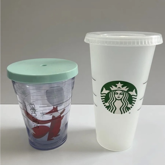 Two Starbucks Reusable Plastic Cold Cups w/ Lids 24 oz and 12 oz Fox 2012 Cup - Picture 1 of 7